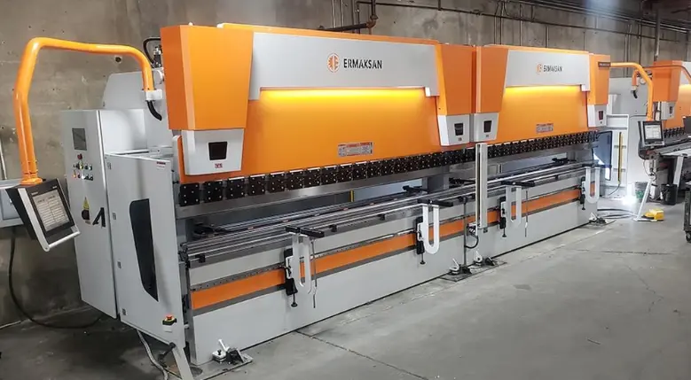Single, Tandem, and Tridem Press Brakes: Precision Unleashed in Modern Metal Processing 7 Tridem Press Brake