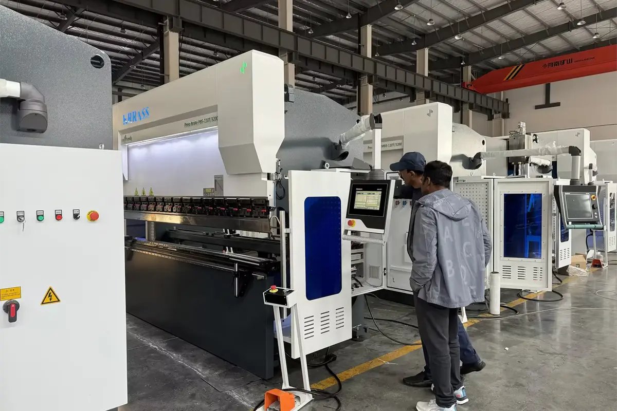 Understanding Press Brake Training - Ultimate Guide 2 press brake training