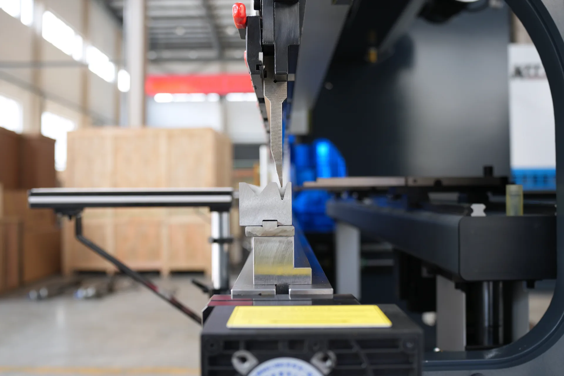 MB8 Series Press Brake with DA-53Tx 20 Punches & Dies