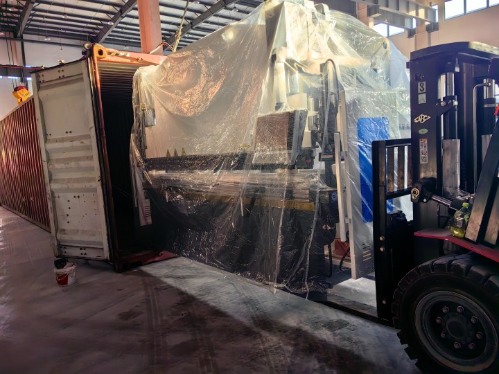 Italy-PBS-110T3200 CNC Press Brake