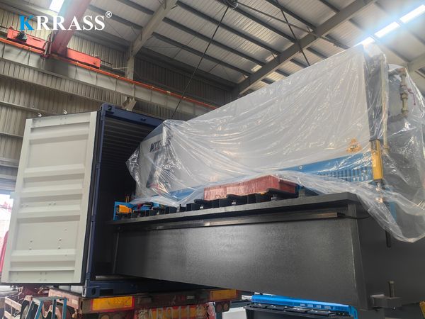 Saudi Arabia-1 Set QC12K-16X3200 Shearing Machine 3 Saudi Arabia-1 Set QC12K-16X3200 Shearing Machine