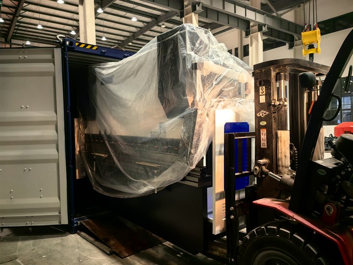 Croatia-WC67K-125T3200 NC Press Brake 2 Croatia-WC67K-125T3200 NC Press Brake