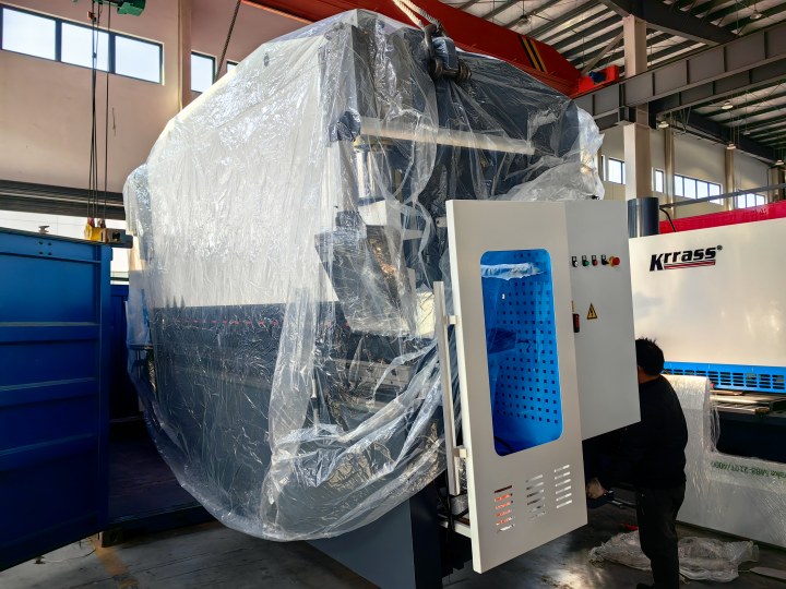 UK-MB8-210T4000 CNC Press Brake