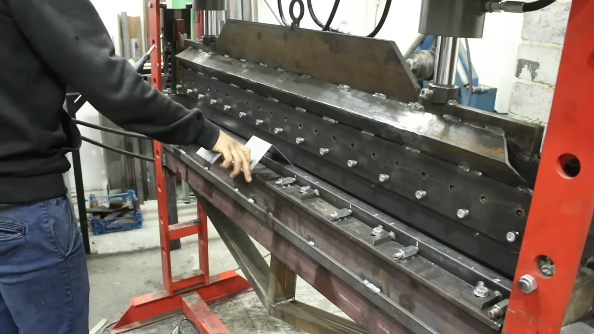 Press brake manufactures 2025