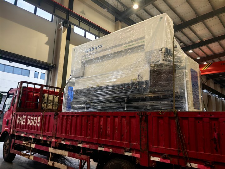 Russia-PBS-175T3200 DA66T 6+1 CNC Press Brake