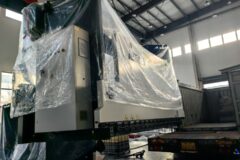 Australia-1 Set MB8-400T4200 CNC Press Brake And 1 Set Q35-12 Iron Worker