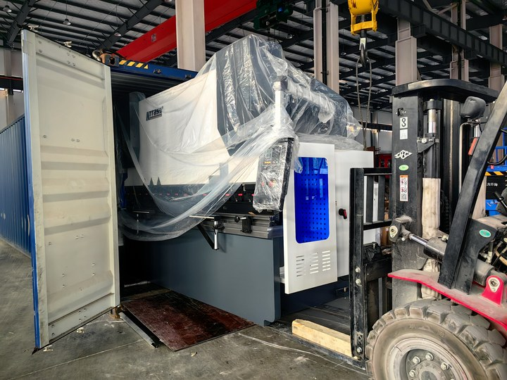 Spain-WC67K-100T3200 NC Press Brake