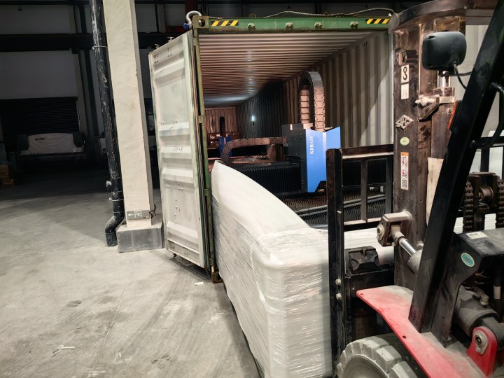 Germany-1 Set of RAS-3015 6000W Fiber Laser Cutting Machine And 1 Set Of RAS-3015 12000W Fiber Laser Cutting Machine